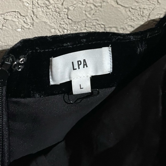 LPA | Serena Mini Dress in Black & Ivory Size: Large - Picture 4 of 7